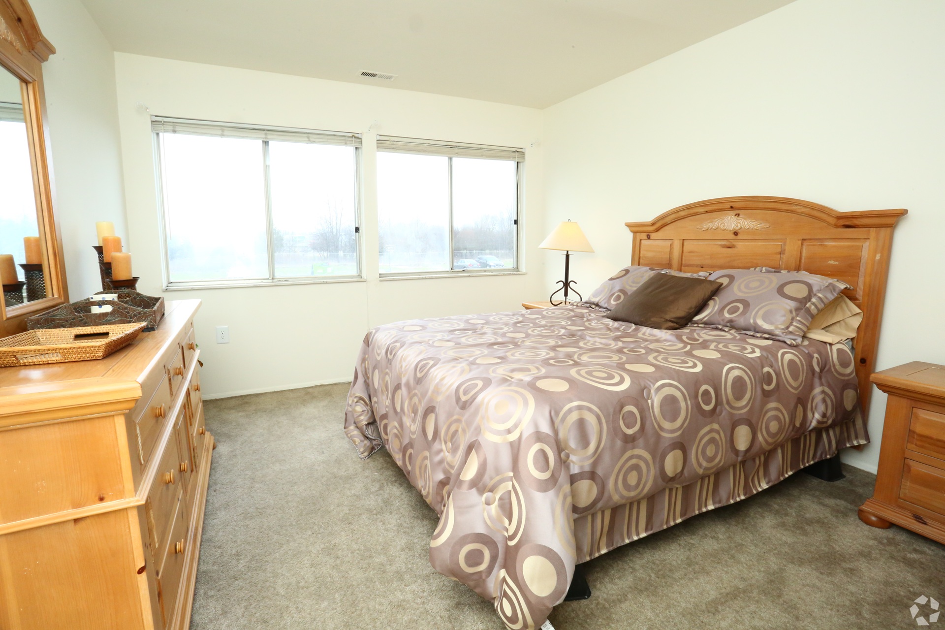 Clovertree Apartments master bedroom in Flint Michigan